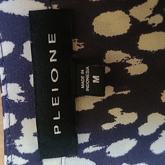 Pleione navy cream spotted long sleeve vneck pop over long sleeve blouse medium - Picture 4 of 9